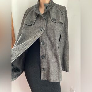 M L Gorgeous vintage cape fits tweed look wool mix